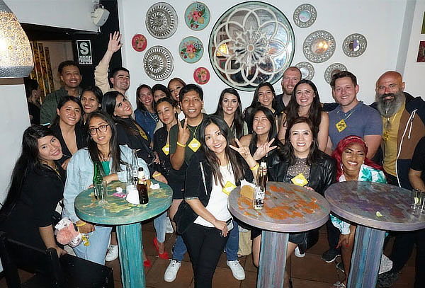 ¡Tour de Bares + Bebidas en Miraflores! con Bar Crawl Lima