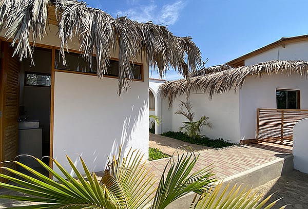 3D/2N para 2 Vichayito-Habitación Vista a Piscina + Desayuno