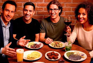 Buffet Criollo  + Media Jarra de Limonada