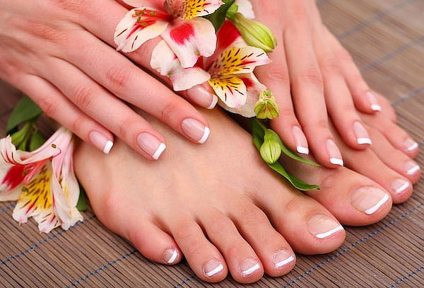 Manicure + Pedicure Gel + Limpieza Facial Profunda 