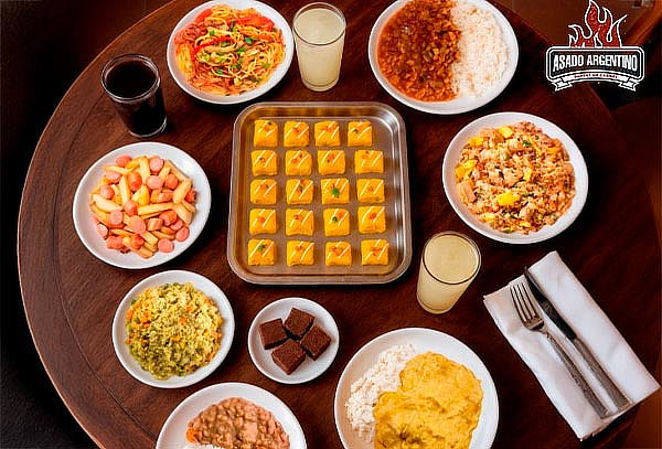 Buffet Criollo  + Media Jarra de Limonada