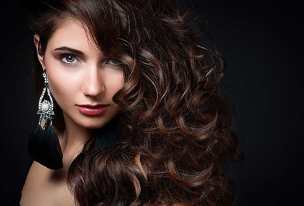 Tratamiento Capilar + Corte +  Masaje + Gotas Cristalinas 