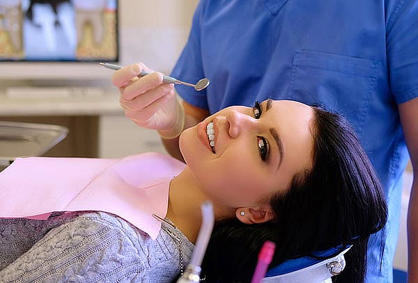03 Resinas Simples + Limpieza Dental Y Evaluación