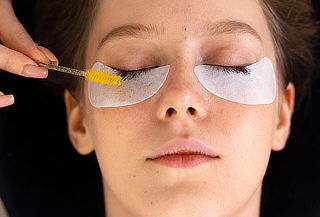 Lifting de Pestañas + Planchado de Cejas Y Más