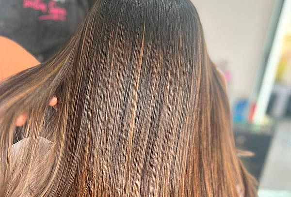 Balayage sin decoloración + Más en Perfect Salon Spa