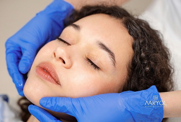 Toxina Botulínica 1 zona + Facial + Vitaminización