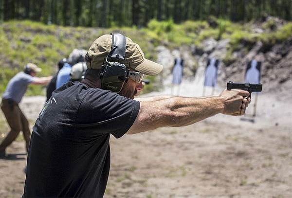 ¡Apunta y Dispara! Clases de Tiro en Safari Ranch