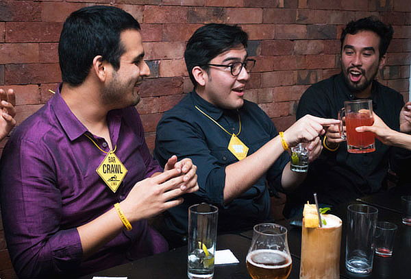 ¡Tour de Bares + Bebidas en Miraflores! con Bar Crawl Lima