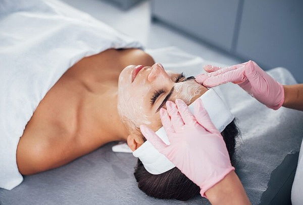 Tratamiento Facial Rejuvenecedor + Radiofrecuencia y mas