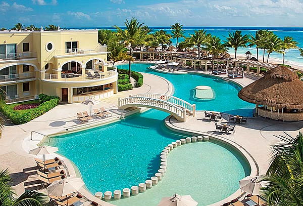 Para 2: Breathless Punta Cana & Spa 5D/4N