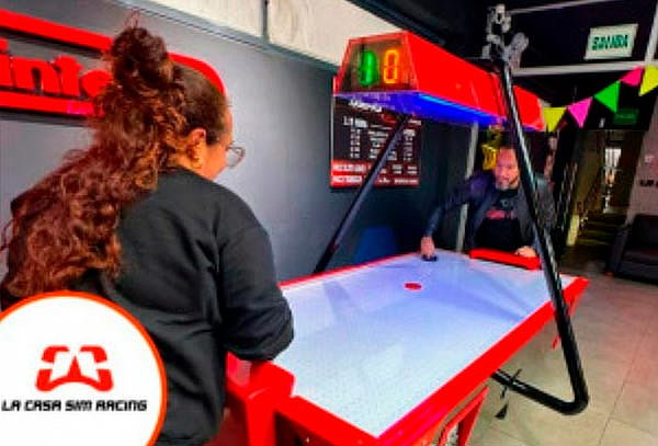 Videojuegos: Simuladores de Carrera y Mesa de Fulbito y Más