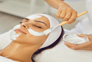Depilación con Cera en Rostro Completo + Facial Express