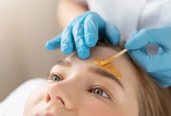 Depilación con Cera en Rostro Completo + Facial Express