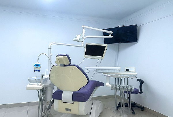 Limpieza Dental: Destartraje + Profilaxis + Flúor + Dx