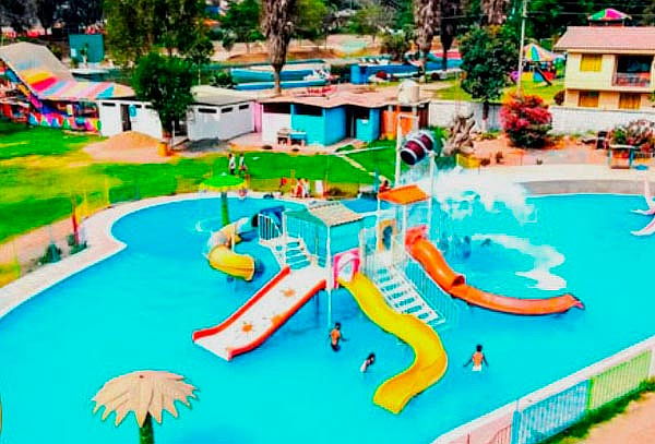 Entrada + PISCINAS con TOBOGANES + Opción a Almuerzo y Más