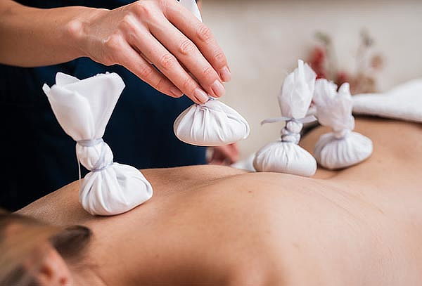 Masaje Relajante + Masajes de Pies y Más