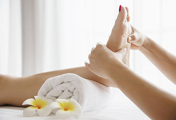 Masaje Relajante + Masajes de Pies y Más