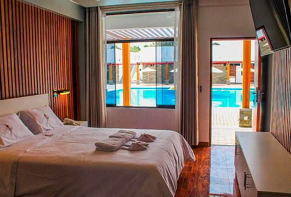 Alojamiento 1 o 2 noches + Desayunos + Piscina y Más