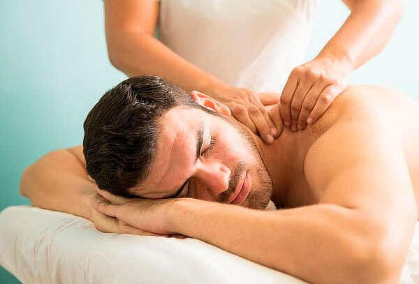 For Men - Masaje Terapéutico + Limpieza Facial Profunda 