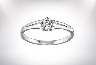 Anillo compromiso: Oro 18k Moissanita o Plata 950 Circonia