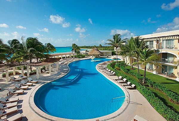 ¡PARA 2! 5D/4N TODO INCLUIDO - Breathless Punta Cana & Spa