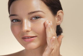 Facial Premium Especializado para Piel Grasa y Acneica