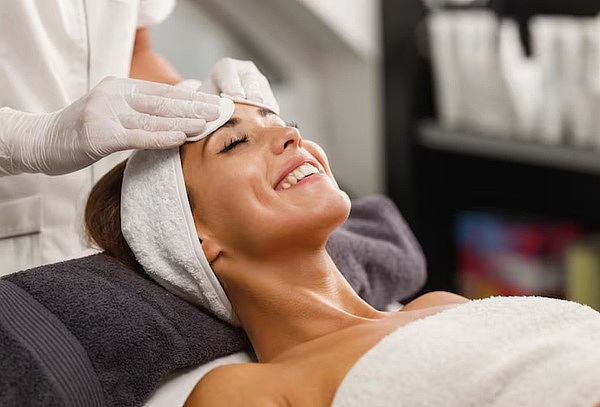 Dermapen: ADN de Salmón + Péptidos + Vitaminas + Oro 24K 