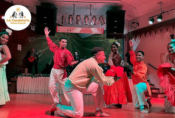 2 Entradas + Bebidas a Espectáculo Folklore en La Candelaria