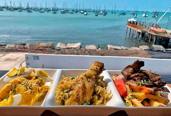 Buffet Marino, Oriental y Criollo en La Punta