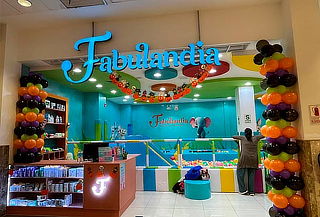 Juegos y Full Diversión Infantil en Fabulandia
