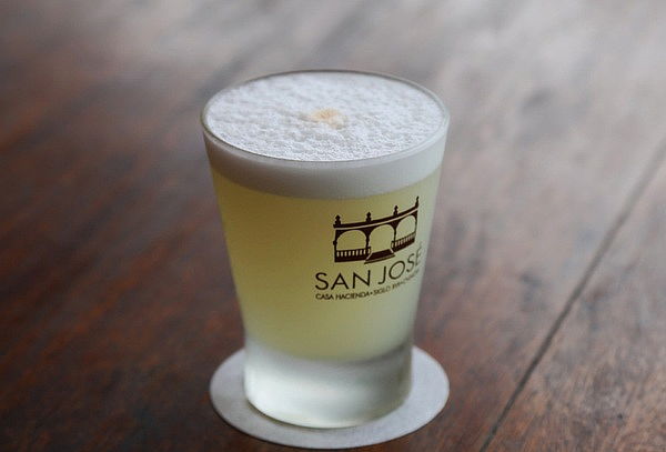 Tour Guiado Histórico para 2 Personas + 2 Pisco Sour