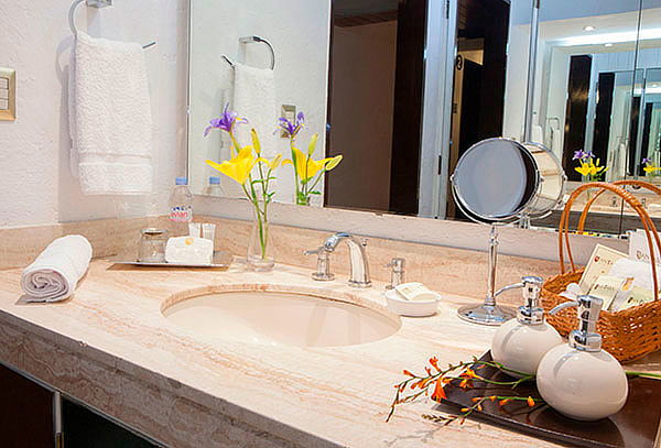 Escapada Romántica con Jacuzzi y Cena para 2