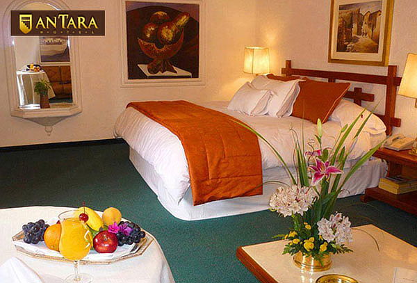 Escapada Romántica con Jacuzzi y Cena para 2