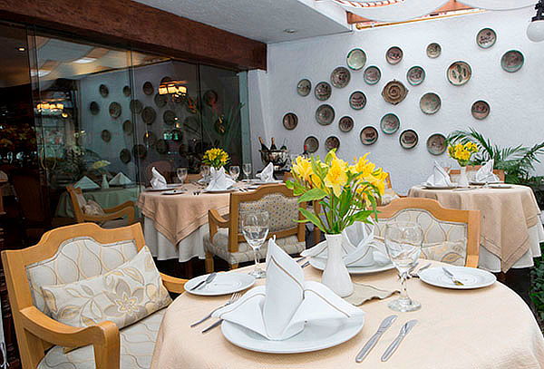 Escapada Romántica con Jacuzzi y Cena para 2