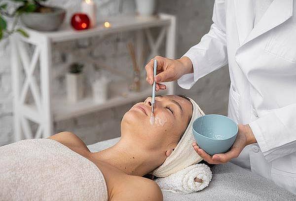 Limpieza Facial + Exosomas + Ultrafrecuencia + PDRN Salmón