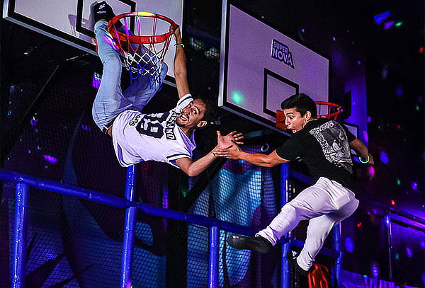 Juega en SUPERNOVA por 30 Minutos 