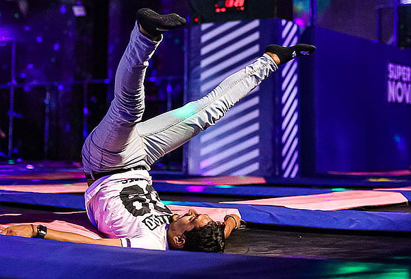 Juega en SUPERNOVA por 30 Minutos 