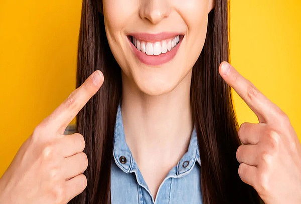 4  Curaciones Simples con Resina o Sellantes + Fluorización