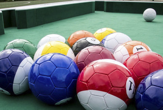 ¡Diversión para Grandes y Chicos! Pool+Soccer = Pool Soccer