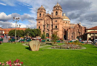 Cusco y Machu Picchu: Alojamiento + Excursiones 