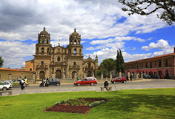 ¡Cajamarca! Alojamiento + Excursiones y Más