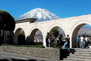 City & Campiña Tour en Arequipa Válido para Feriados