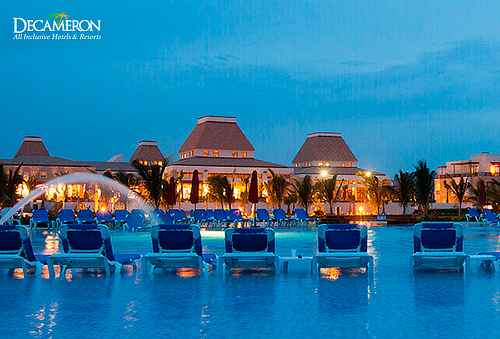 ¡Todo Incluido para 2! 3D/2N en Decameron Punta Sal