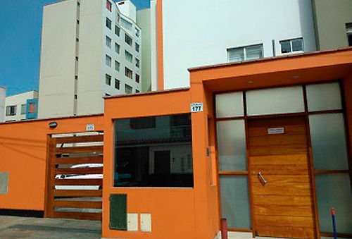 Departamento Amoblado para 06 Frente al MAR
