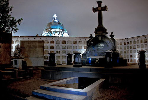 ¡Vive el Terror! Tour Nocturno al Presbítero Maestro