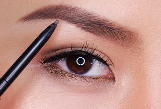 ¡Perfecta! Cejas 9D + Diseño y Más ¡Perfecta! Cejas 9D + Diseño y Más