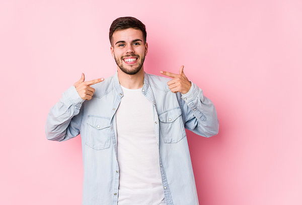 Carilla Dental de Resina Tokuyama + Destartraje y Más