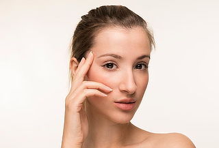 ¡Refuerza tu sistema! Aplicación de Vitamina "C Endovenosa ¡Refuerza tu sistema! Aplicación de Vitamina "C Endovenosa